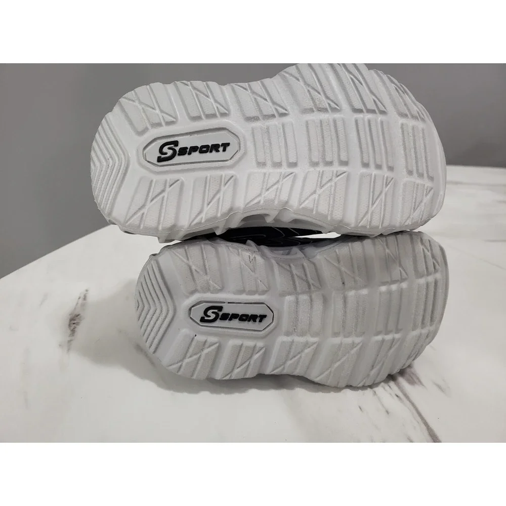 Skechers brand new